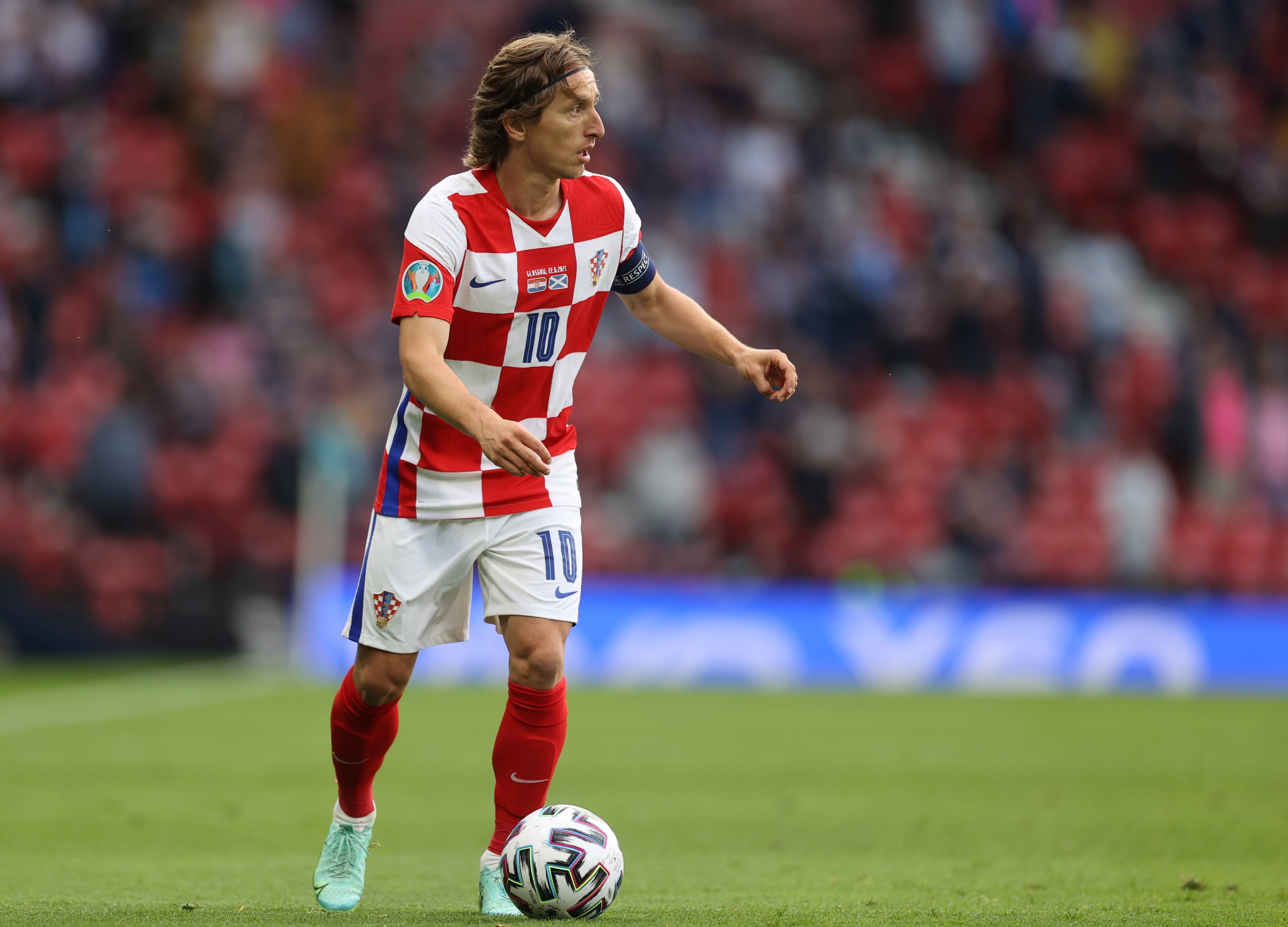 助攻全场唯一进球，托莫里当选米兰vs拉齐奥全场最佳