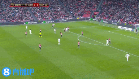 18年前的愚人节名场面看起来只有哈里斯被蒙在鼓里