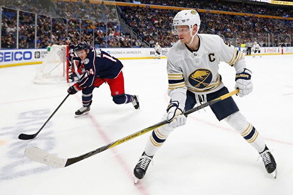 CBA劲旅惨败37分！还被对手贴脸嘲讽，球迷：菜鸟教练该下课了